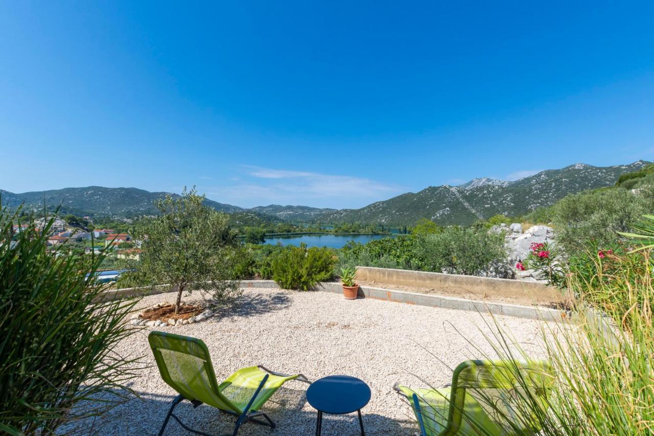 Apartman Ella Peracko Blato Exterior photo