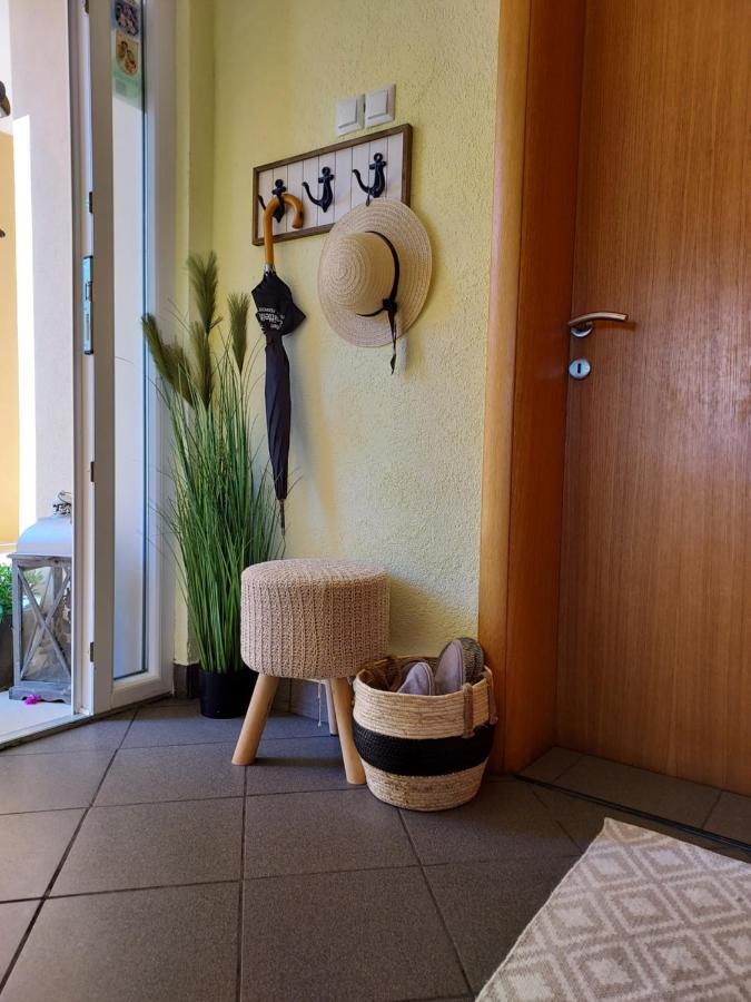 Apartman Ella Peracko Blato Exterior photo