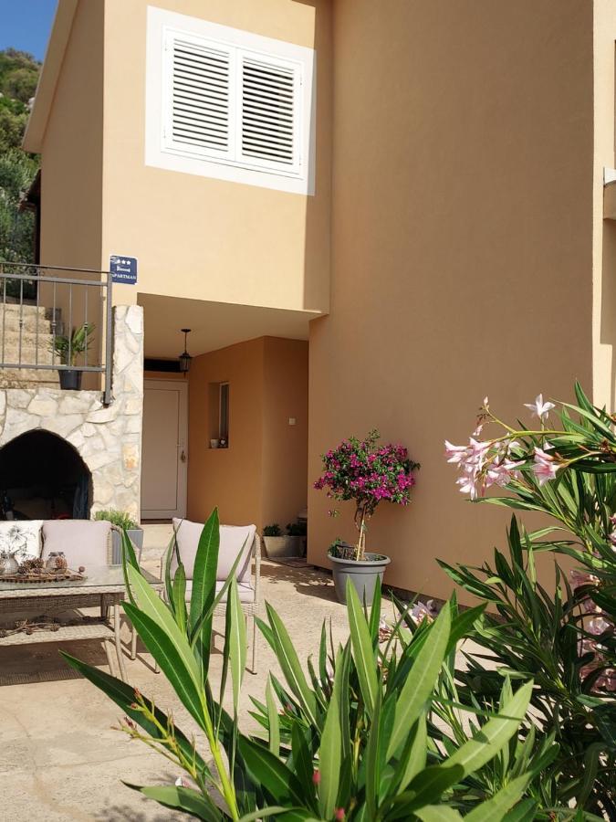 Apartman Ella Peracko Blato Exterior photo